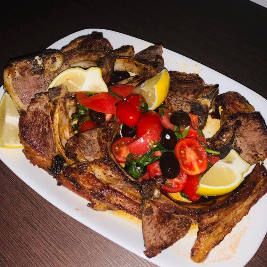 Acktion Deluxe Otel Shumen Dış mekan fotoğraf
