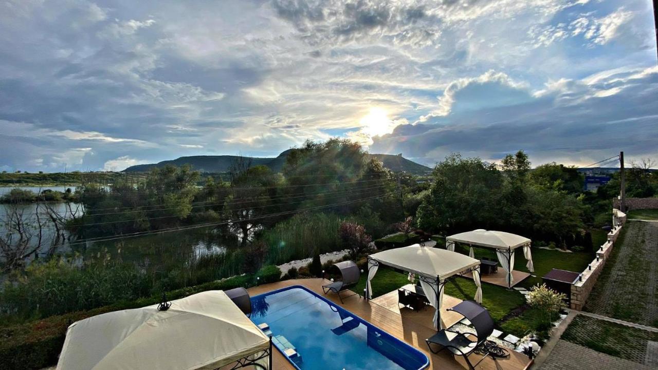 Acktion Deluxe Otel Shumen Dış mekan fotoğraf