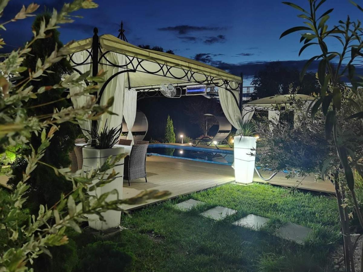 Acktion Deluxe Otel Shumen Dış mekan fotoğraf