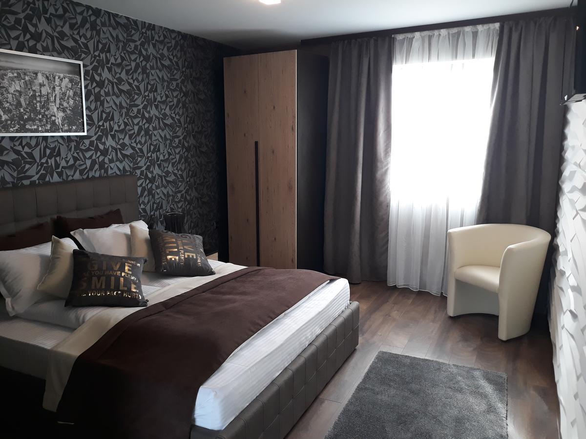 Acktion Deluxe Otel Shumen Dış mekan fotoğraf