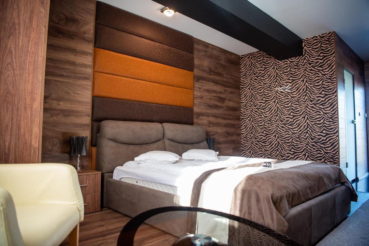 Acktion Deluxe Otel Shumen Dış mekan fotoğraf