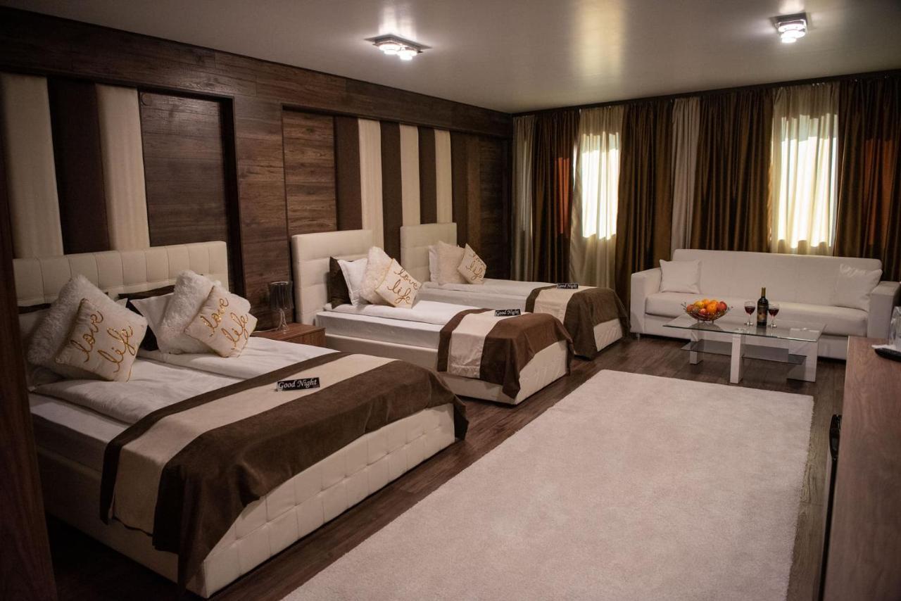 Acktion Deluxe Otel Shumen Dış mekan fotoğraf