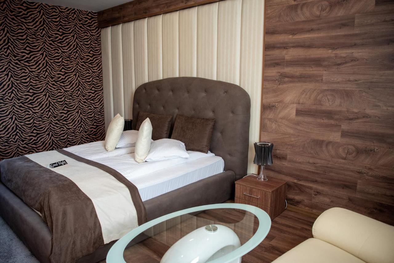 Acktion Deluxe Otel Shumen Dış mekan fotoğraf